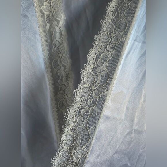Vintage Miss Dior Ivory Nightgown Robe Lace Trim No Belt Sz S Union MADE IN USA - Picture 10 of 13